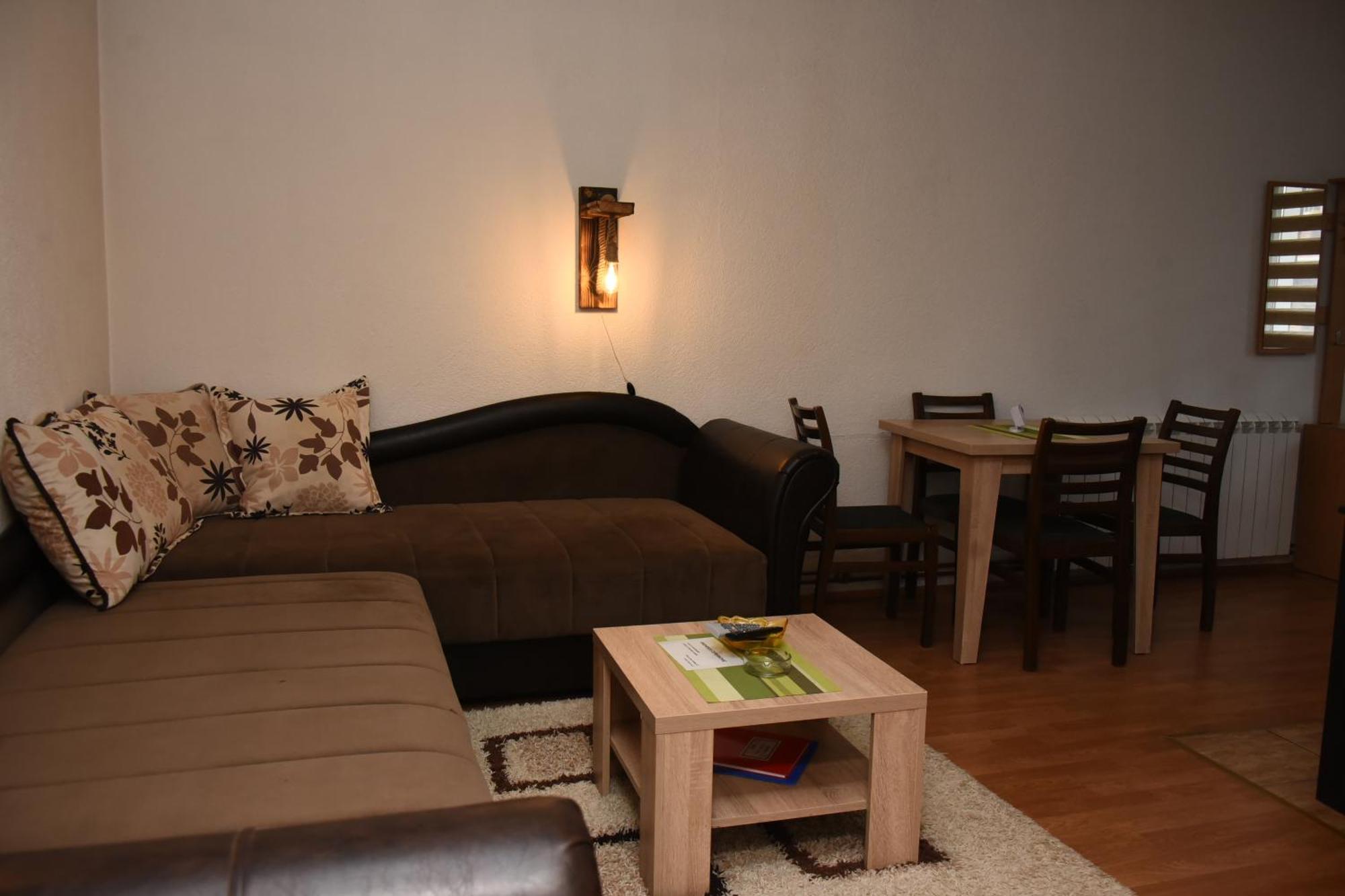 Vikendica Ceperkovic #1 Villa โคเปานิก ภายนอก รูปภาพ