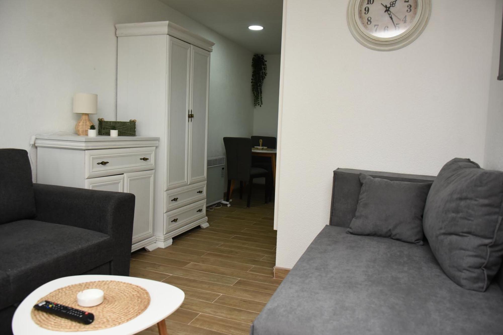 Vikendica Ceperkovic #1 Villa โคเปานิก ภายนอก รูปภาพ